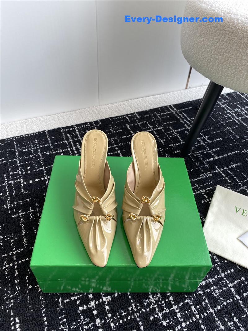 b0tt*ga Ven*ta pre-fall new bunnie mules