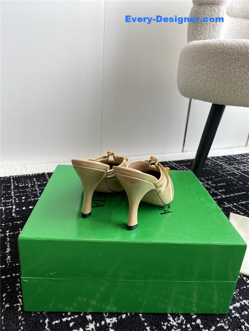 b0tt*ga Ven*ta pre-fall new bunnie mules