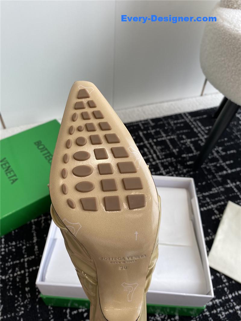 b0tt*ga Ven*ta pre-fall new bunnie mules