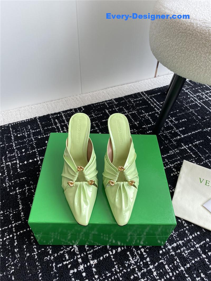 b0tt*ga Ven*ta pre-fall new bunnie mules