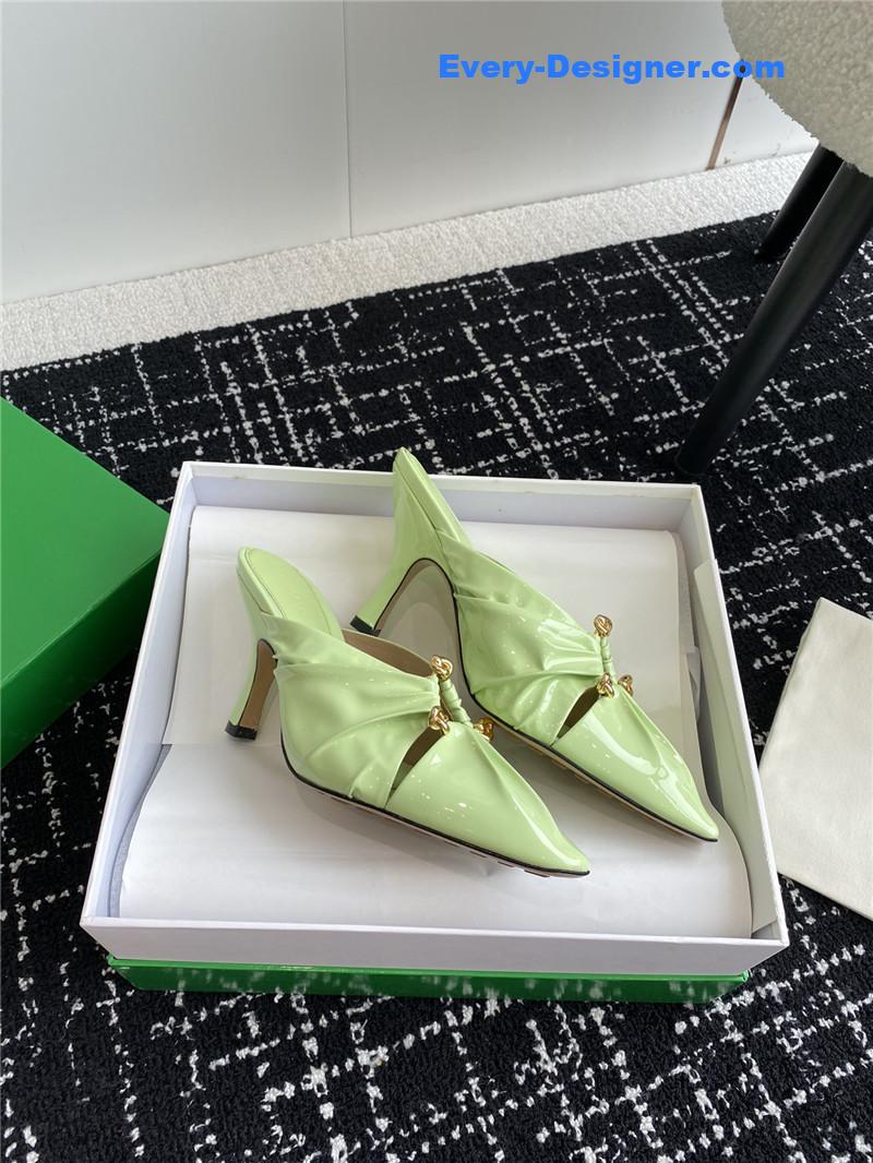 b0tt*ga Ven*ta pre-fall new bunnie mules