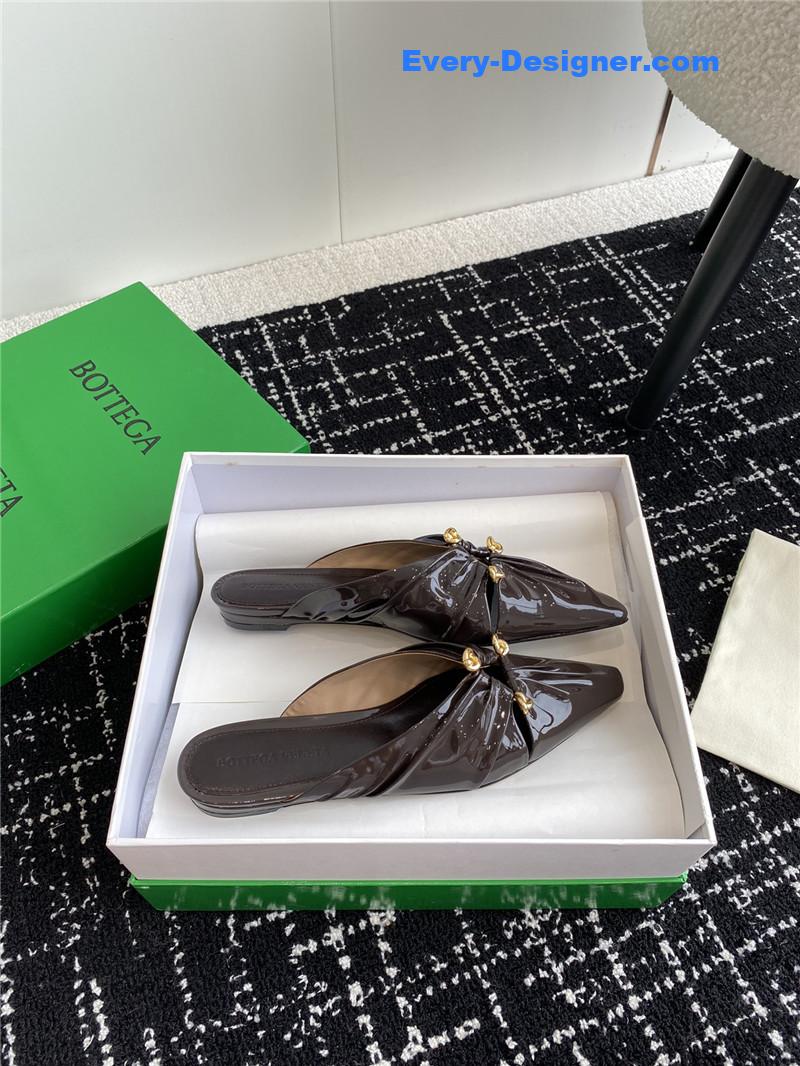 b0tt*ga Ven*ta pre-fall new bunnie mules