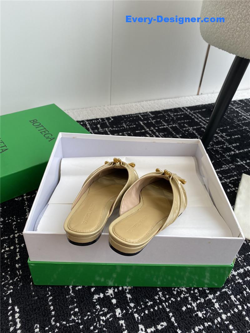 b0tt*ga Ven*ta pre-fall new bunnie mules