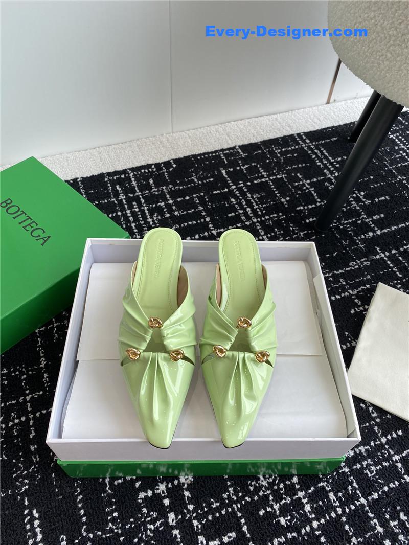 b0tt*ga Ven*ta pre-fall new bunnie mules