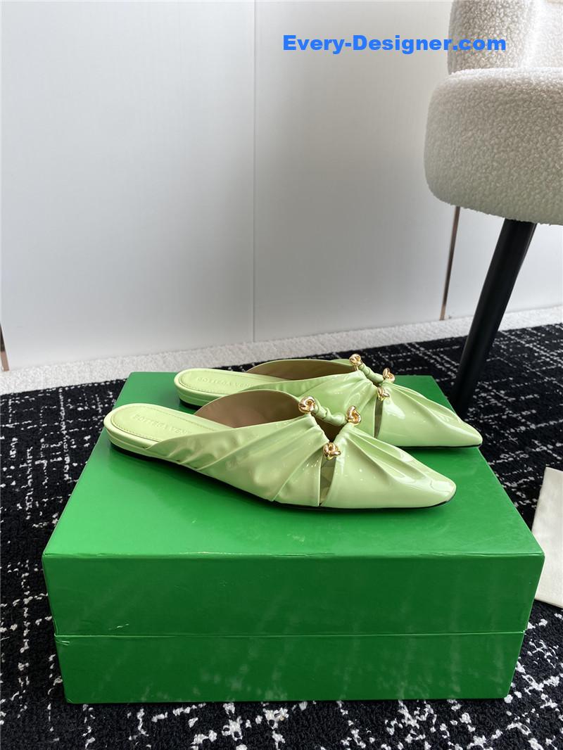 b0tt*ga Ven*ta pre-fall new bunnie mules