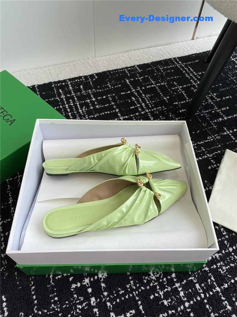 b0tt*ga Ven*ta pre-fall new bunnie mules