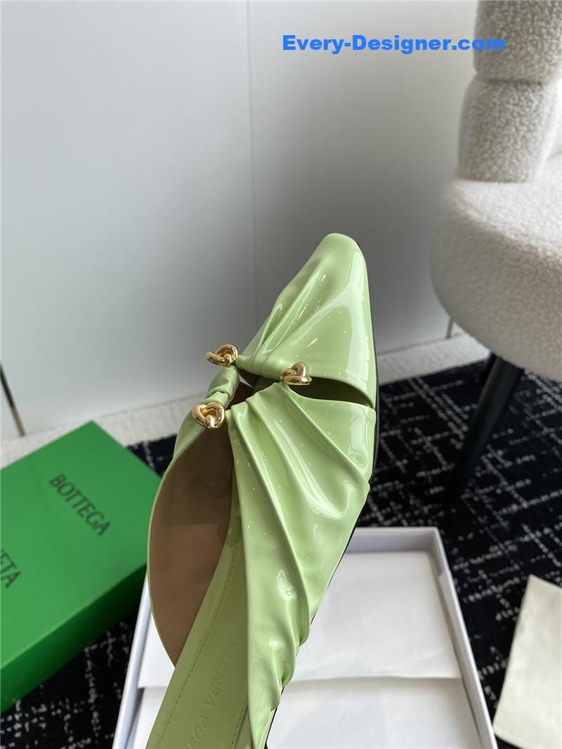 b0tt*ga Ven*ta pre-fall new bunnie mules