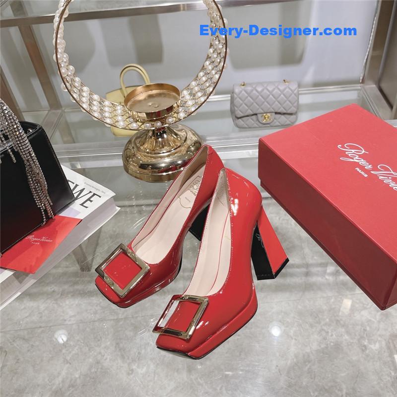 Roger vivier classic buckle pumps