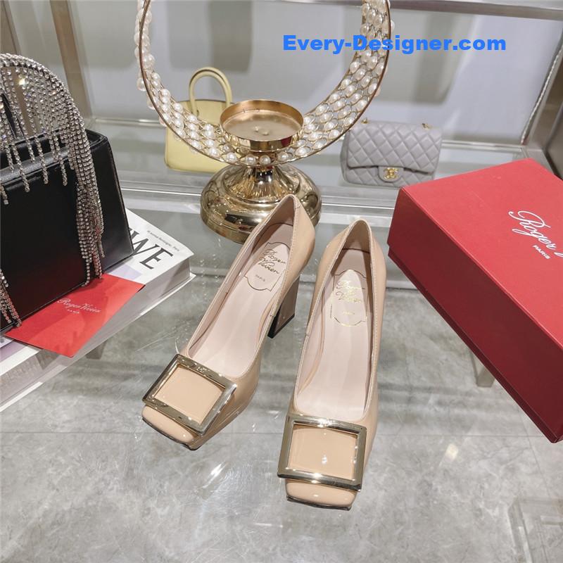 Roger vivier classic buckle pumps