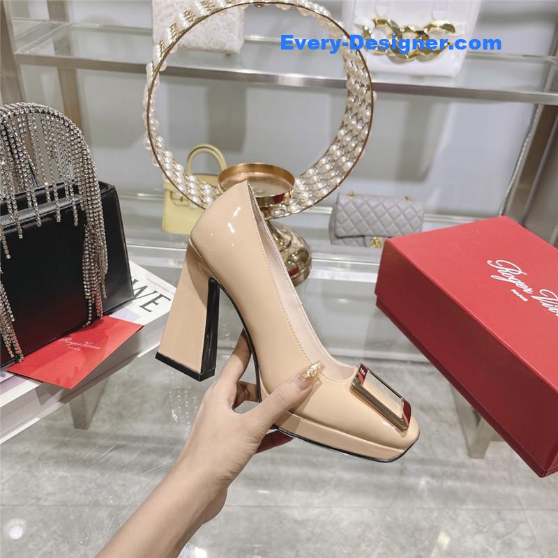 Roger vivier classic buckle pumps
