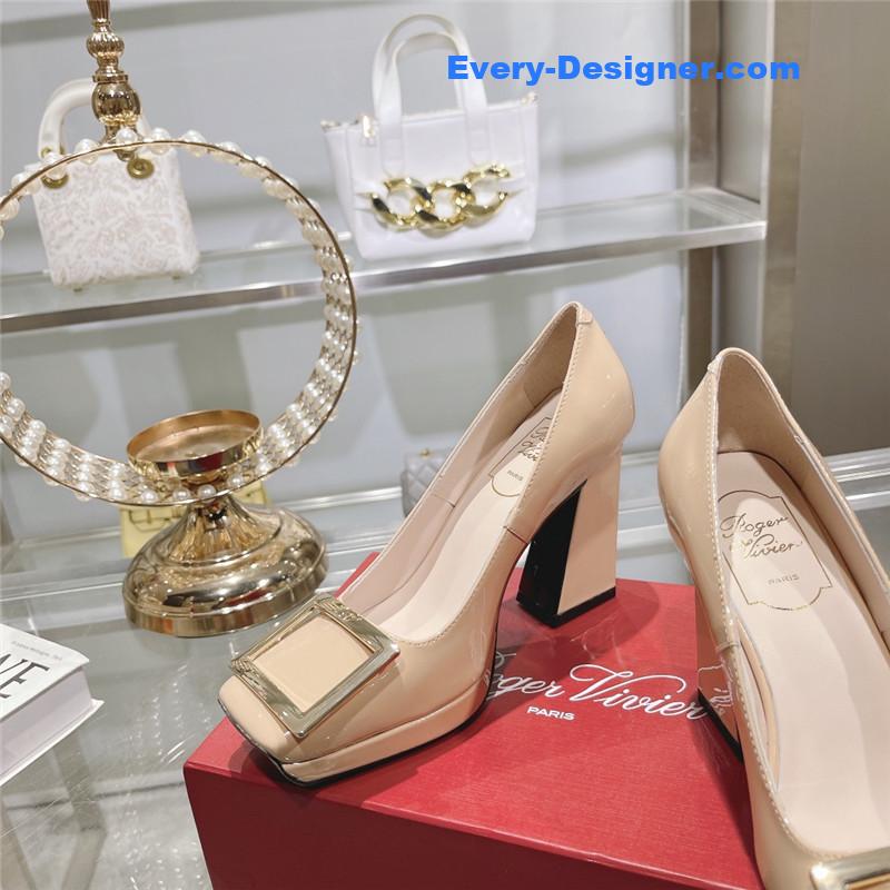 Roger vivier classic buckle pumps