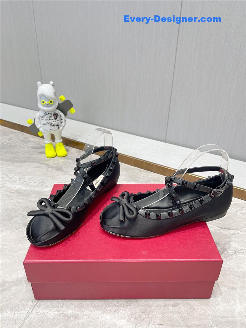 Va1e*ntin0 rockstud studded satin ballet flats
