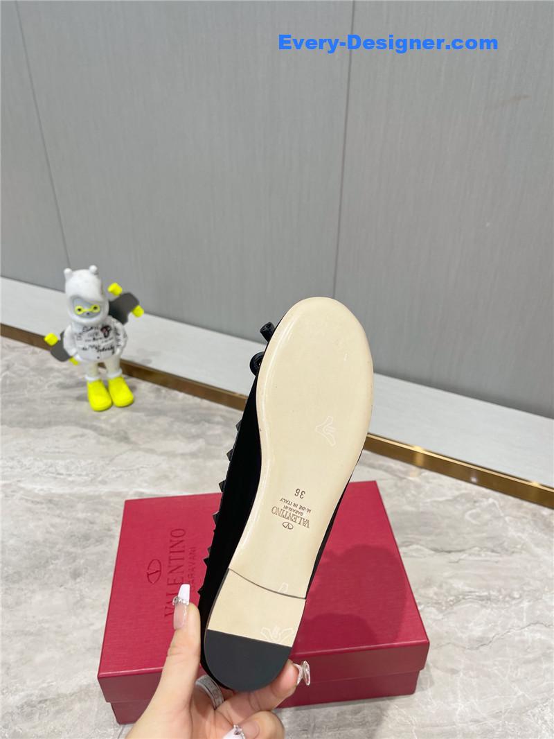 Va1e*ntin0 rockstud studded satin ballet flats
