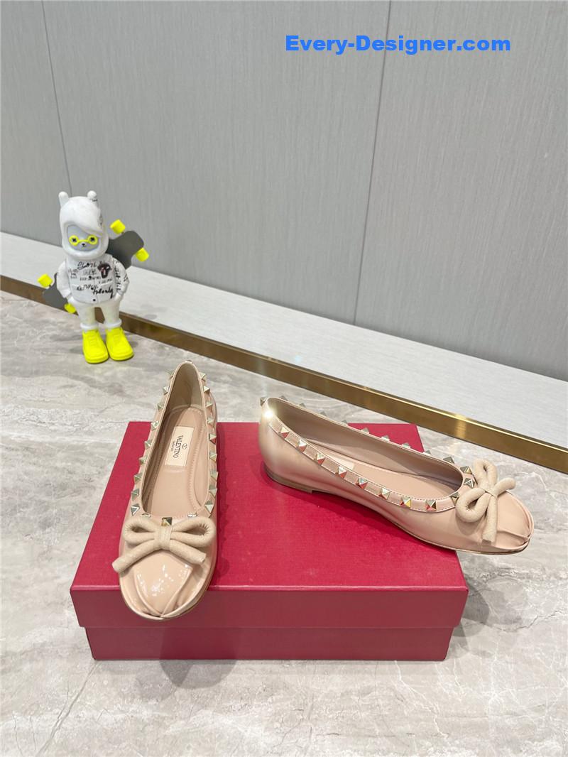 Va1e*ntin0 rockstud studded satin ballet flats