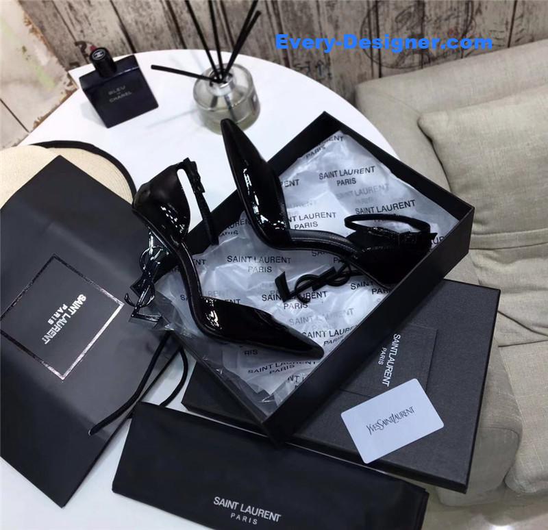 Y51 classic Y51 logo heel pumps