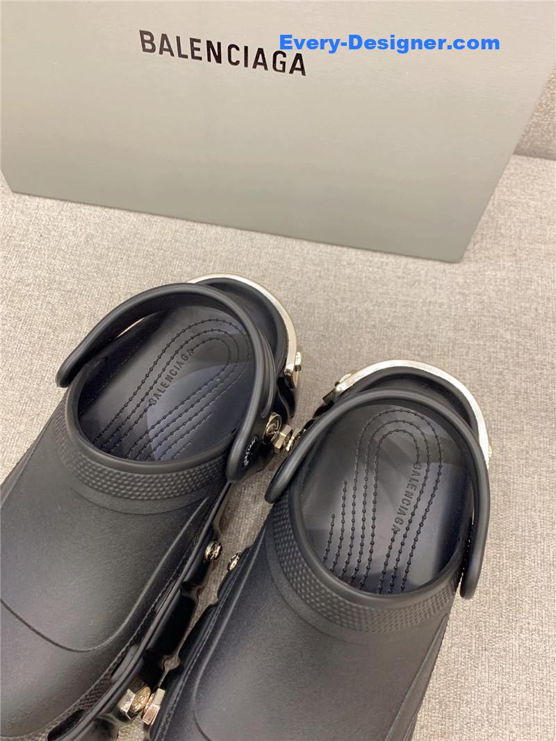 ba1en*iaga x Cr0c5 platform clogs