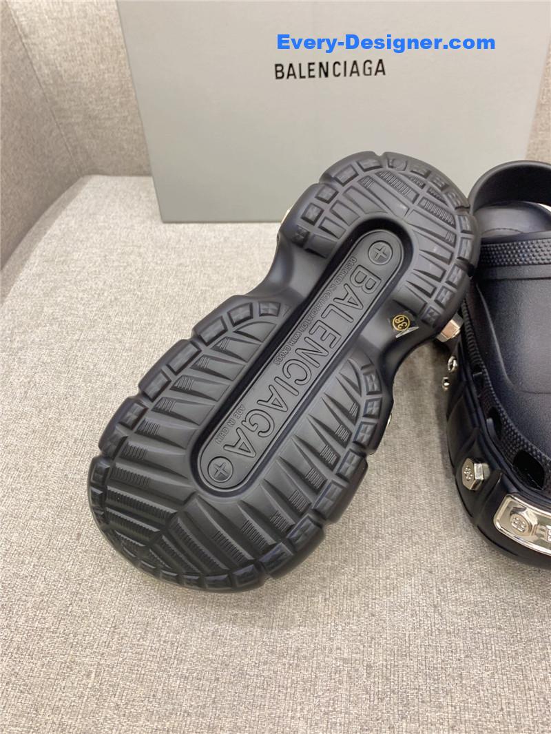 ba1en*iaga x Cr0c5 platform clogs