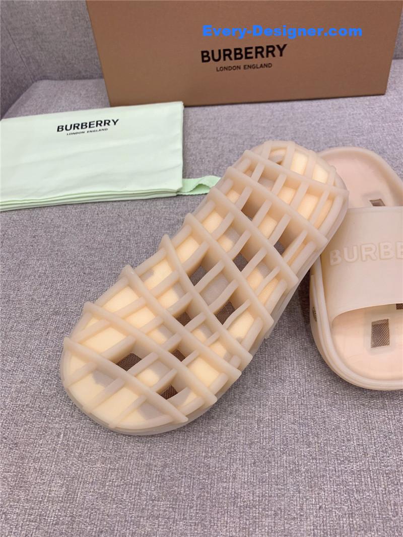 Bv*b*rry new hollow slippers