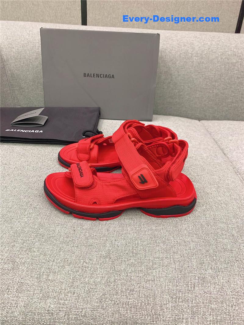 Ba1en*iaga new velcro sandals