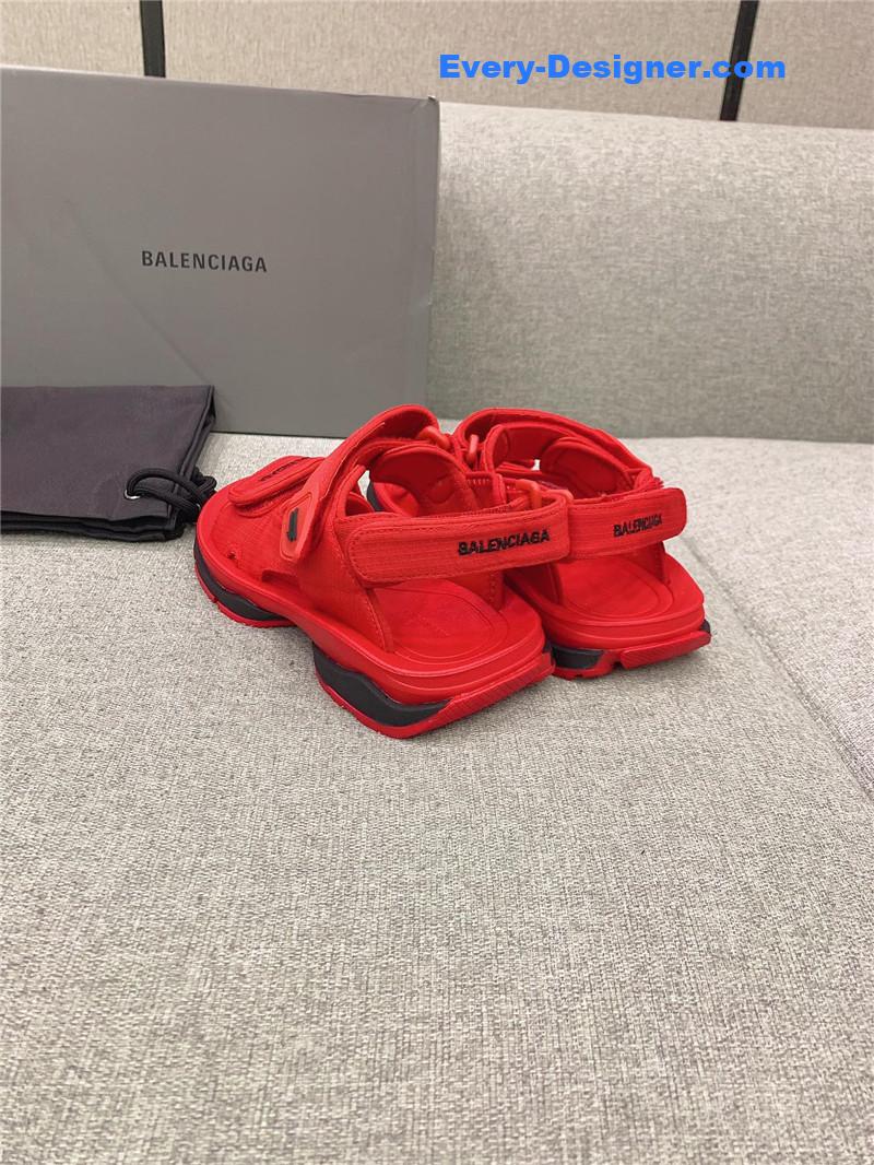 Ba1en*iaga new velcro sandals