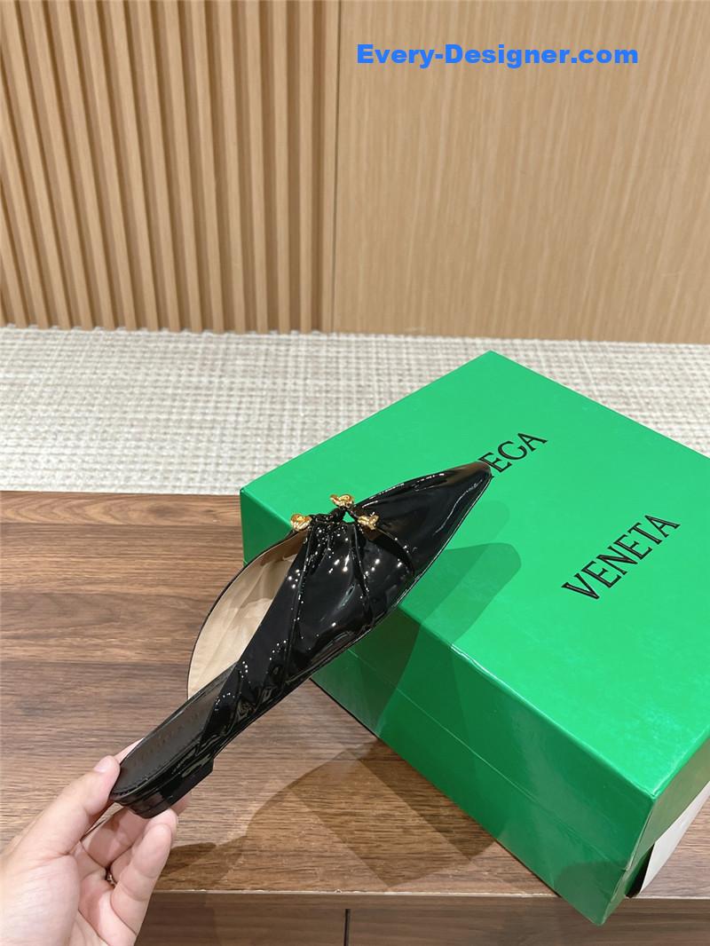 b0tt*ga Ven*ta brown leather mules