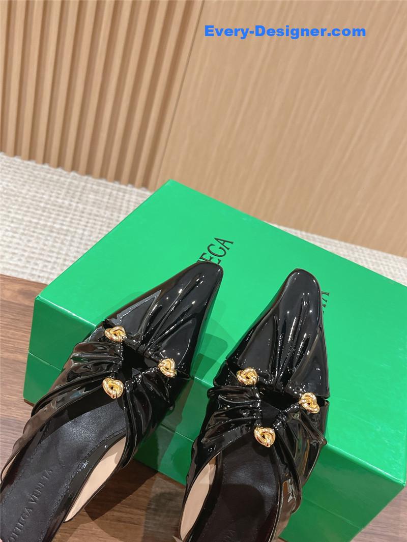 b0tt*ga Ven*ta brown leather mules