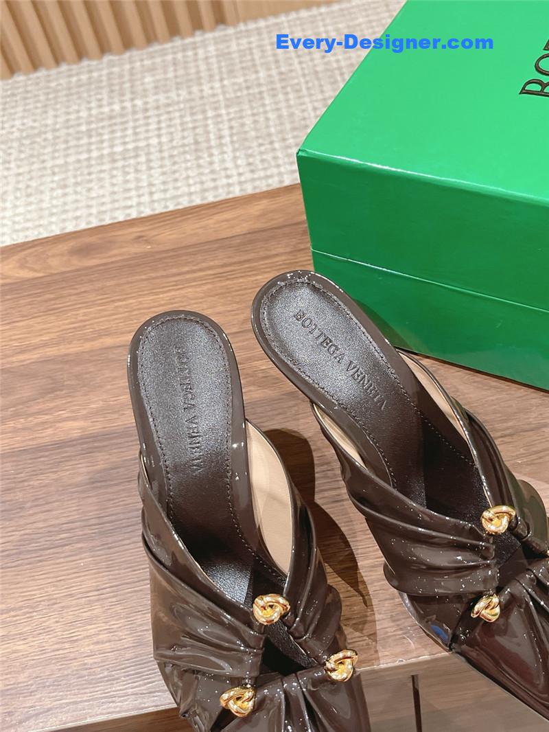 b0tt*ga Ven*ta bunnie mules