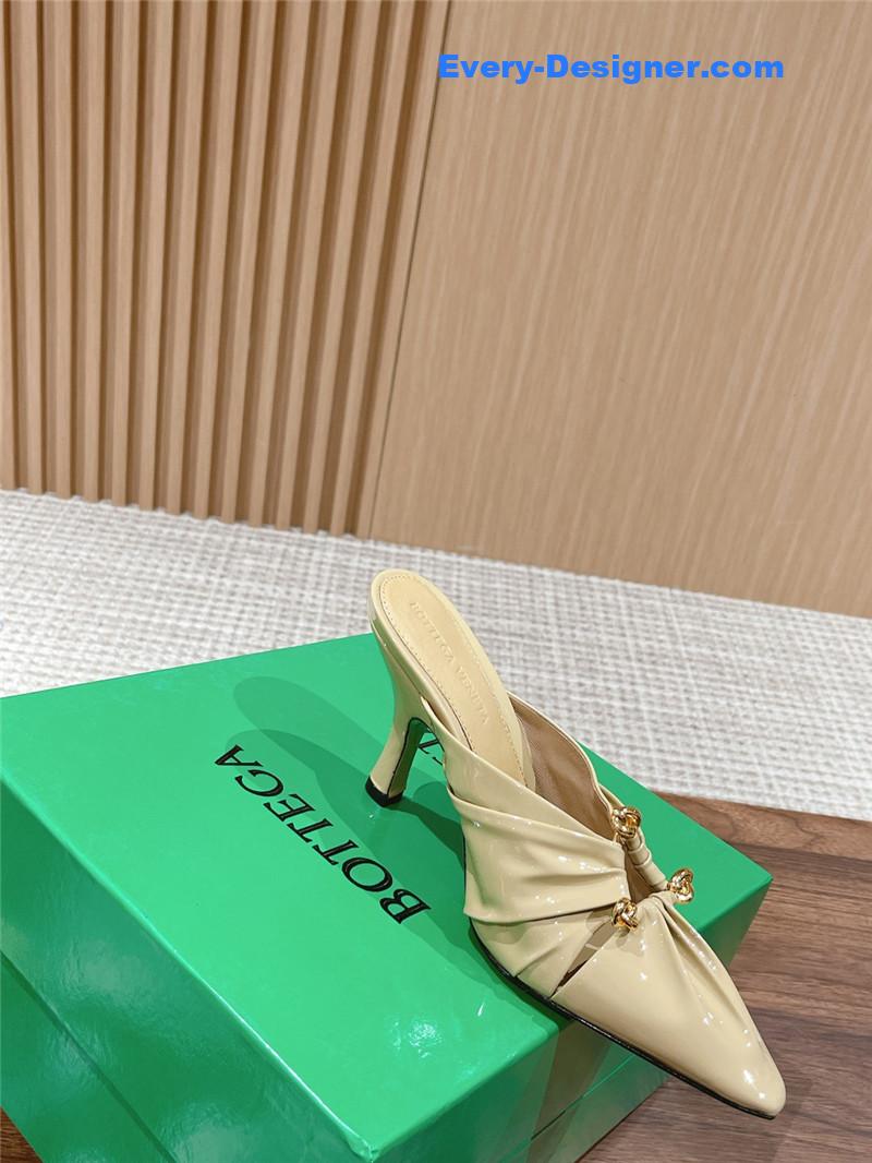 b0tt*ga Ven*ta bunnie mules