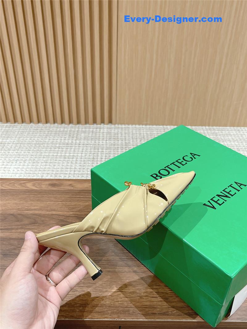 b0tt*ga Ven*ta bunnie mules