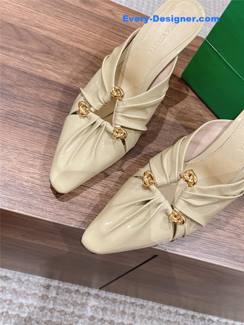 b0tt*ga Ven*ta bunnie mules