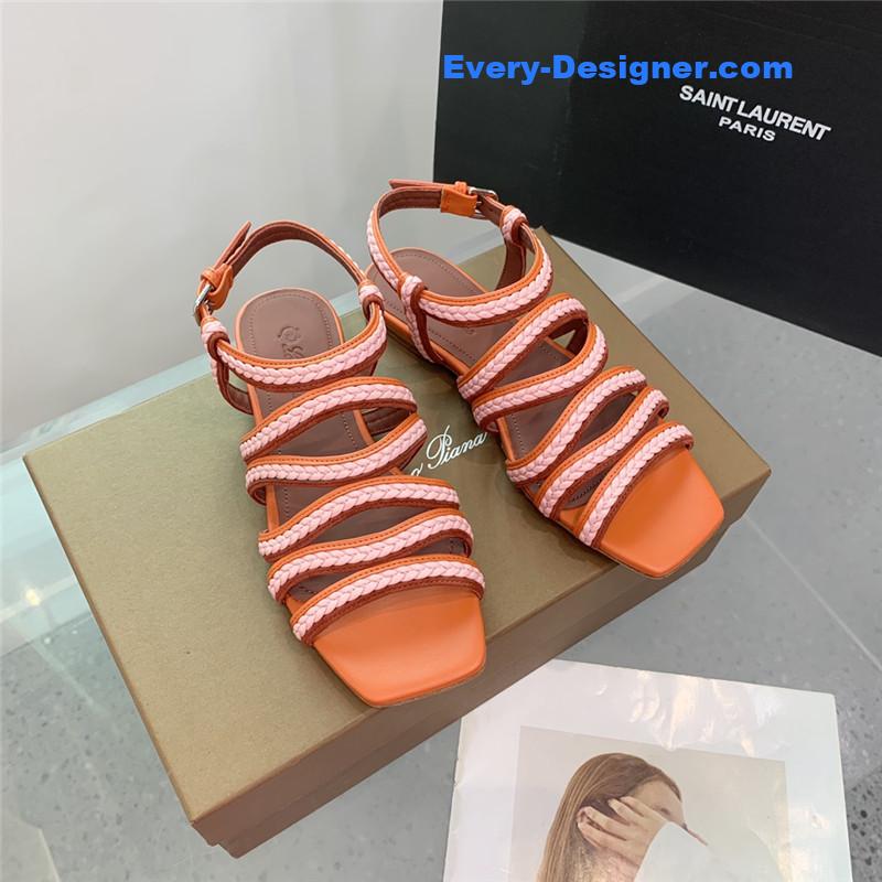 L0r0 P1ana flat sandals