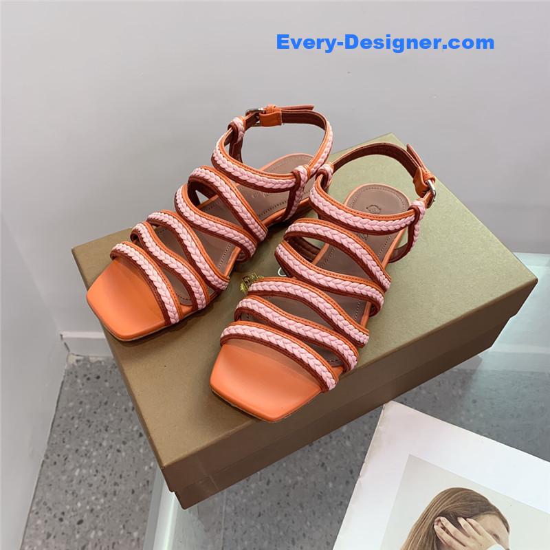 L0r0 P1ana flat sandals