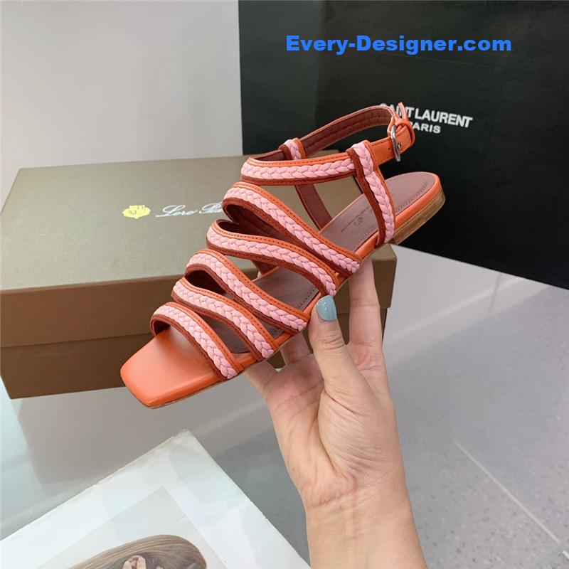 L0r0 P1ana flat sandals