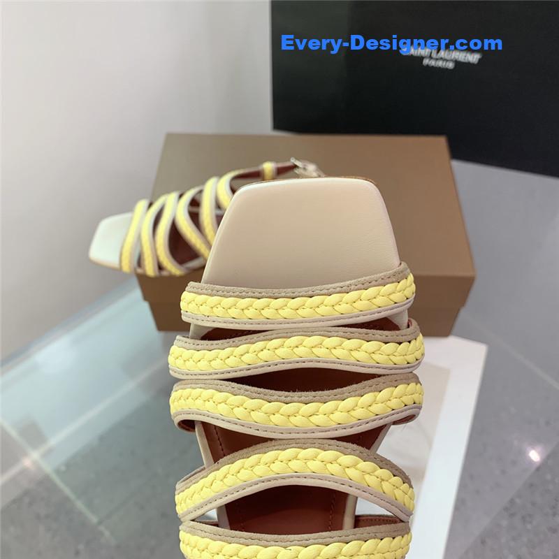 L0r0 P1ana flat sandals