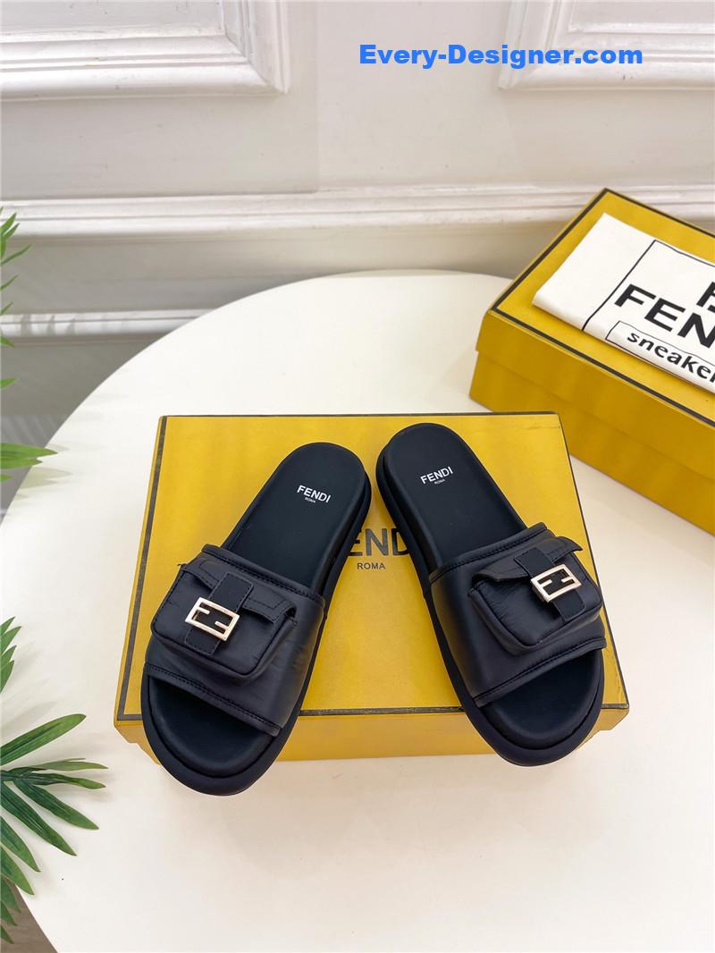 F**di pocket casual slippers