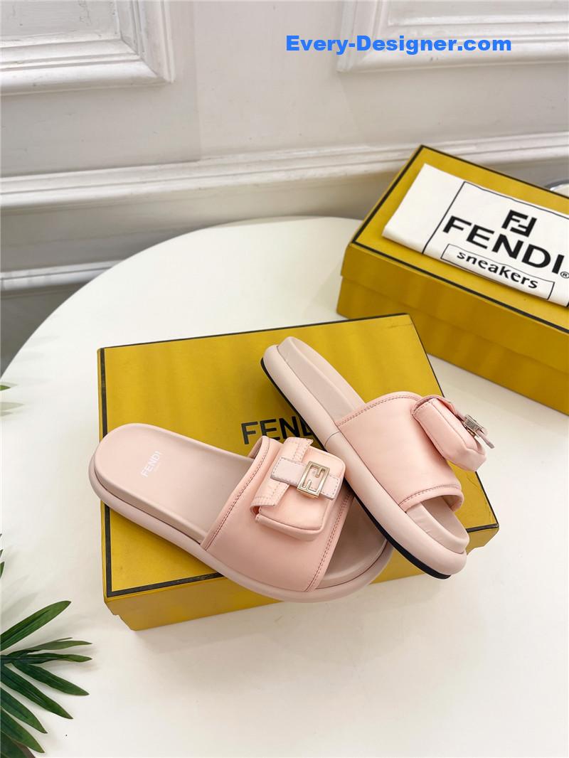 F**di pocket casual slippers