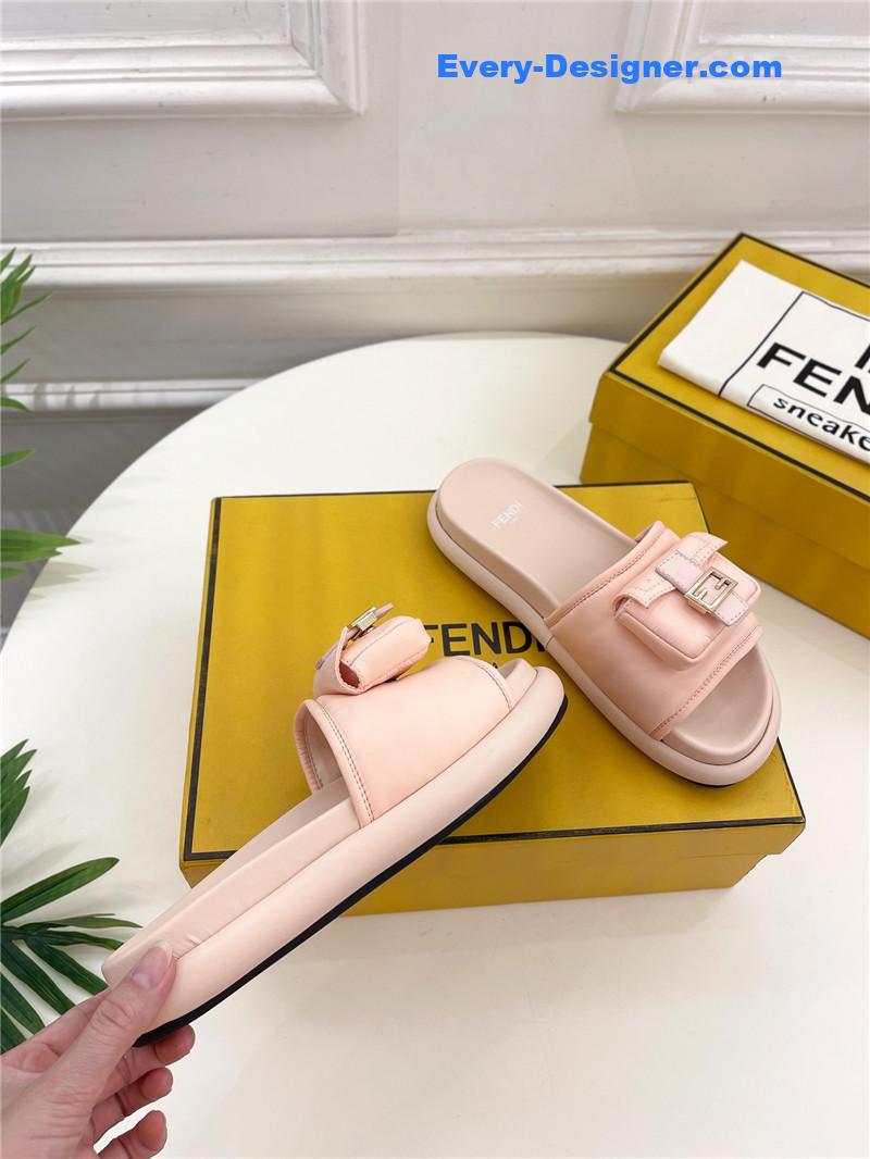 F**di pocket casual slippers