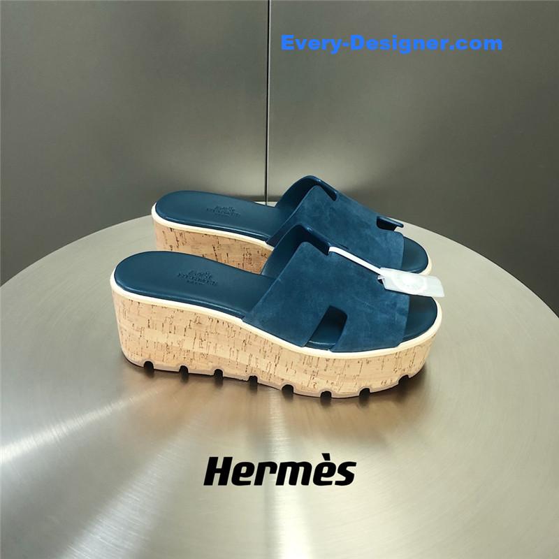 H**me5 platform slippers