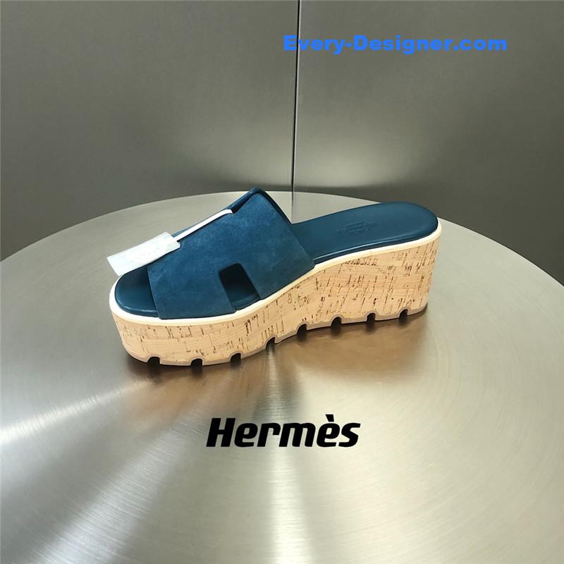 H**me5 platform slippers