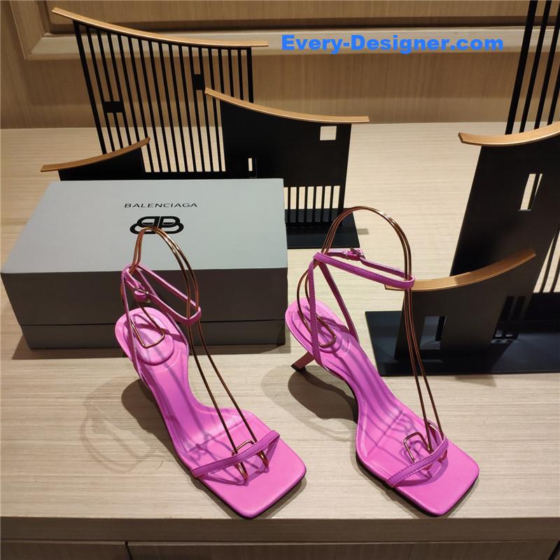 Ba1en*iaga square toe sandals
