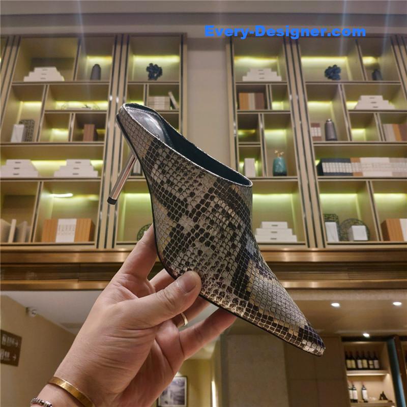 Ba1en*iaga deep toe slippers