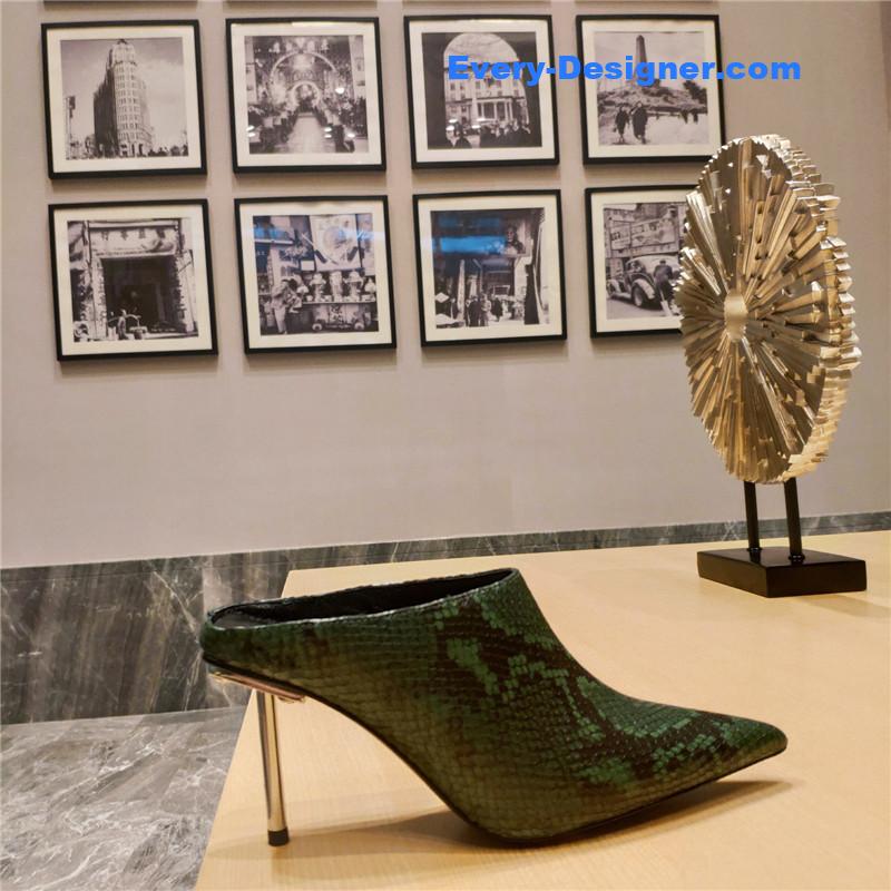 Ba1en*iaga deep toe slippers