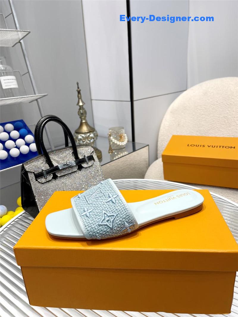 l0vis Vvtt0n lv catwalk flat slippers