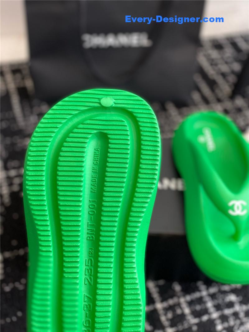 CC explosive style muffin sandals and slippers