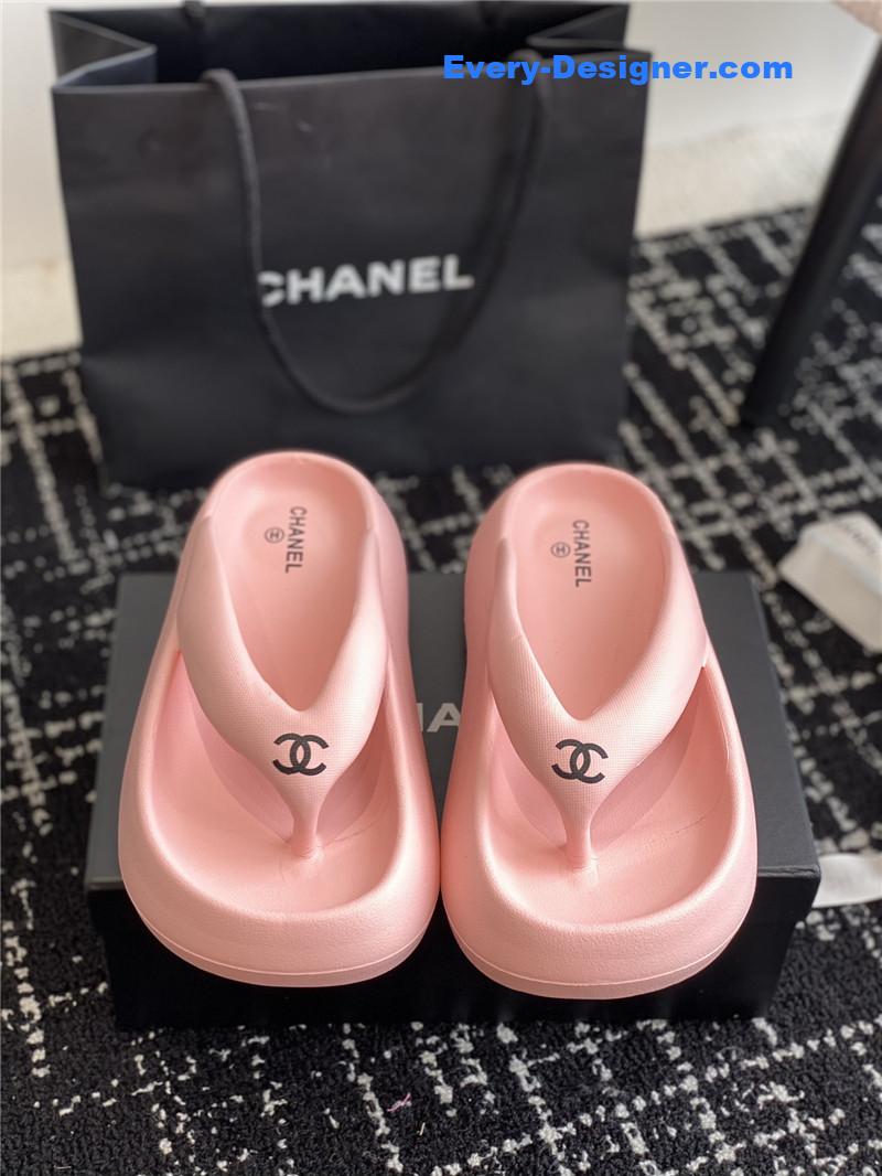 CC explosive style muffin sandals and slippers