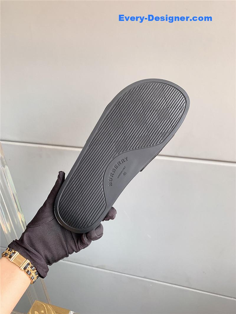 Bv*b*rry classic plaid slides