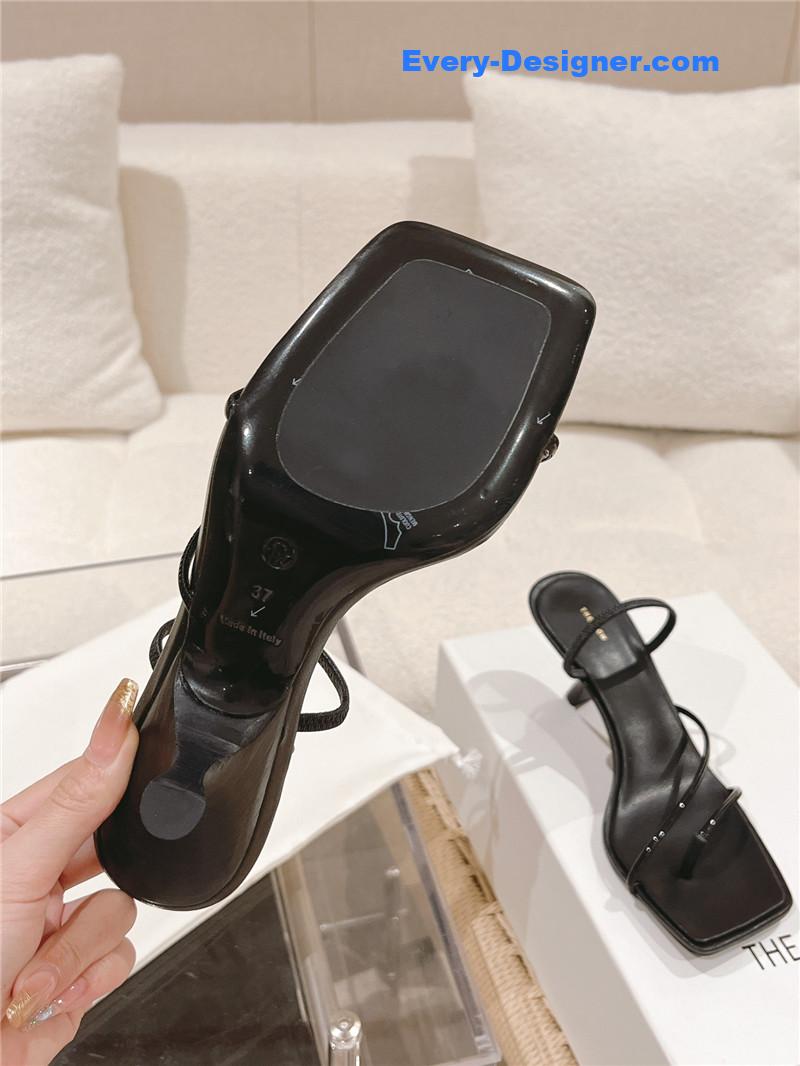 The R0w fake platform casual sandals