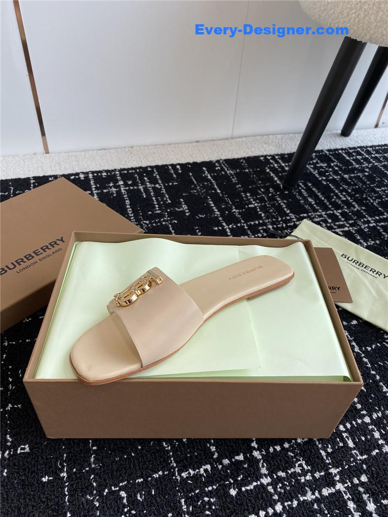 Bv*b*rry new slippers