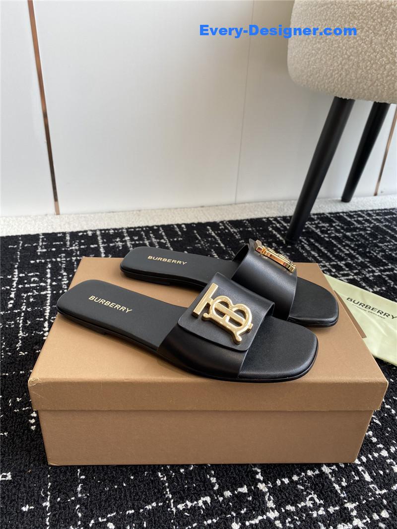 Bv*b*rry new slippers