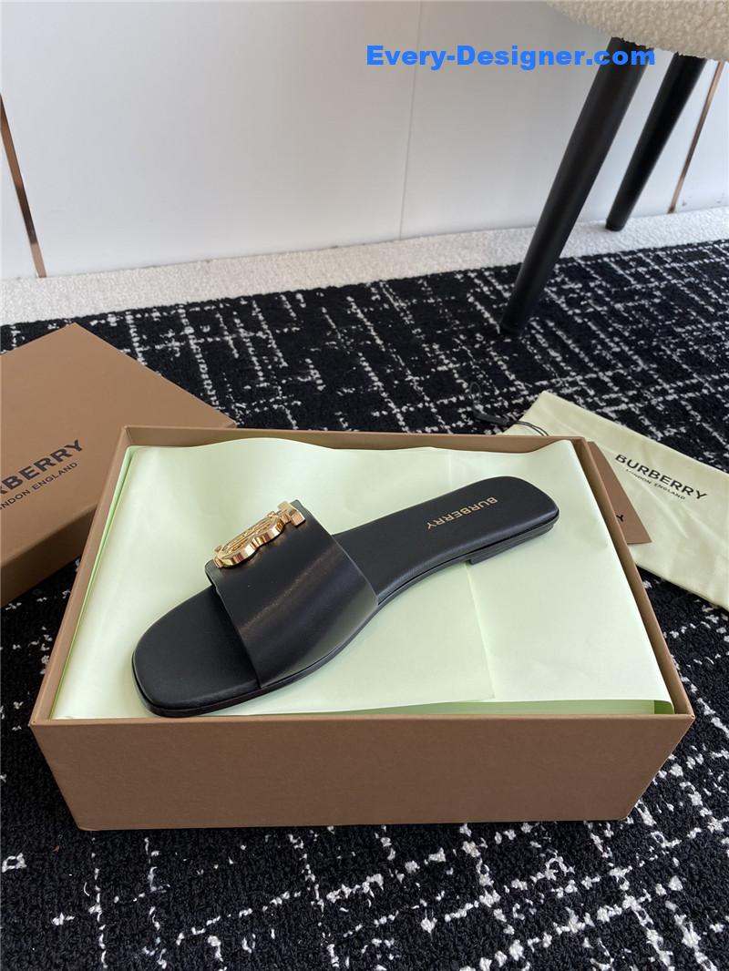 Bv*b*rry new slippers